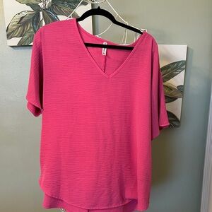 Zenana Outfitters Fuchsia V-Neck Short Sleeve Tee